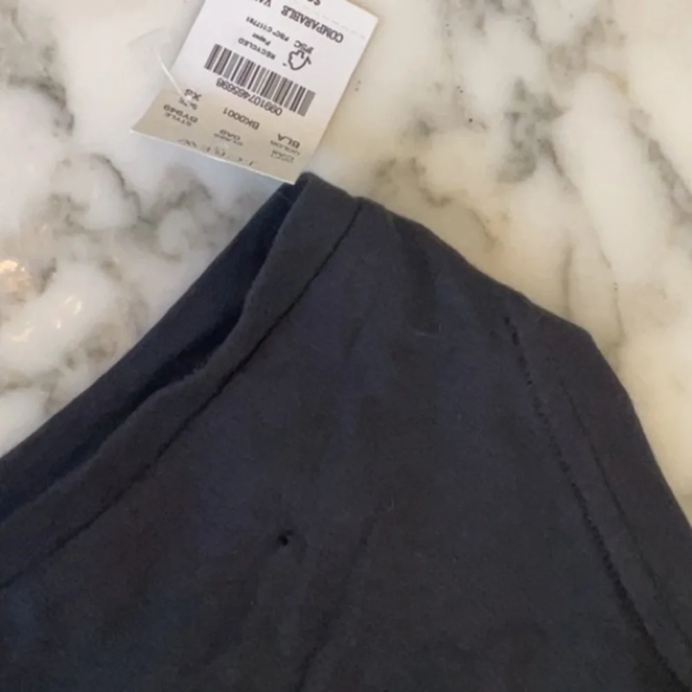 NWT J. Crew cotton slub tank Sz XS. Small Hole from sensor in back.